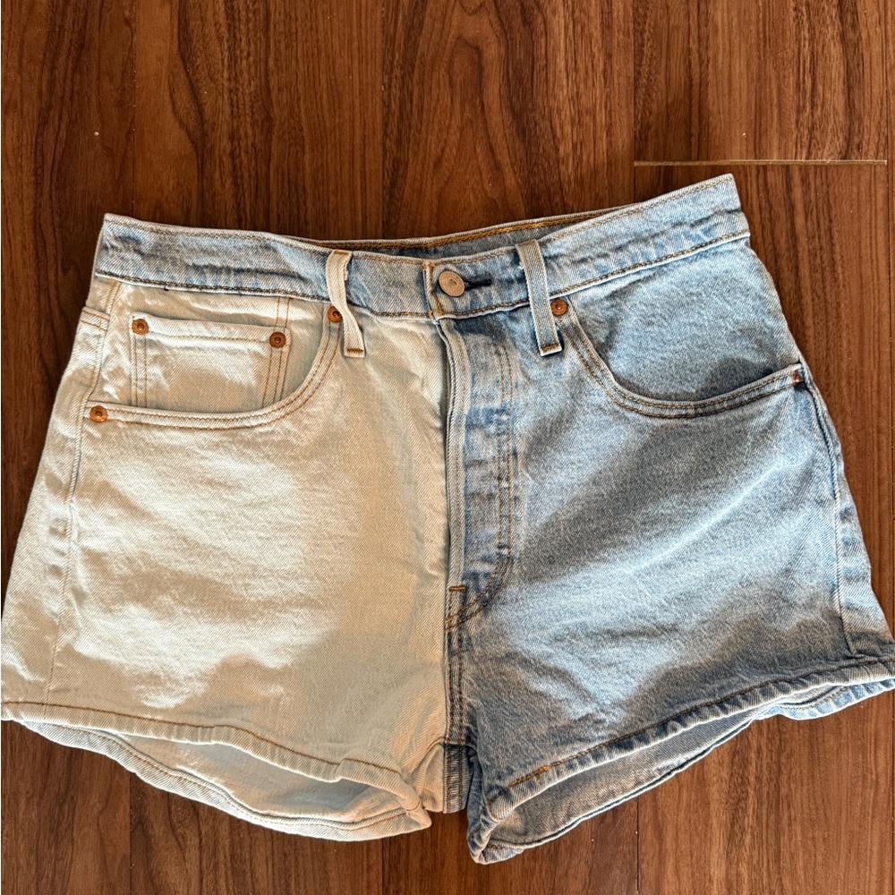 Levi's 501 Two-Tone Denim Shorts - Light Blue & Cream